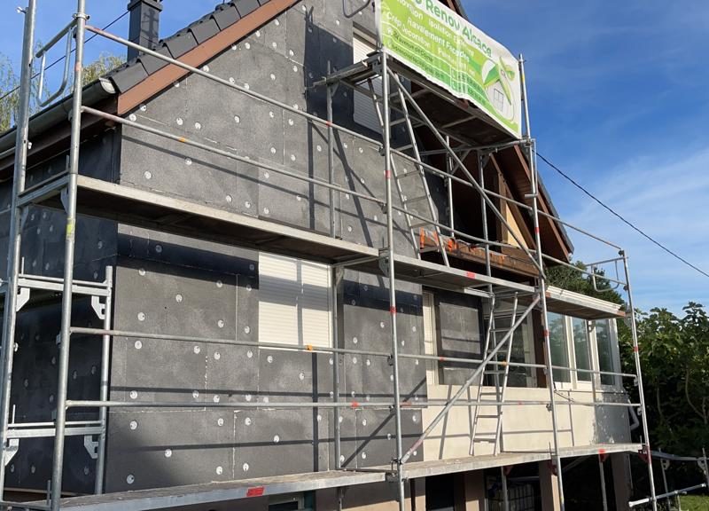 Chantier d&#8217;isolation extérieure à Waltenheim-sur-Zorn situé au nord-ouest de Strasbourg Strasbourg 2