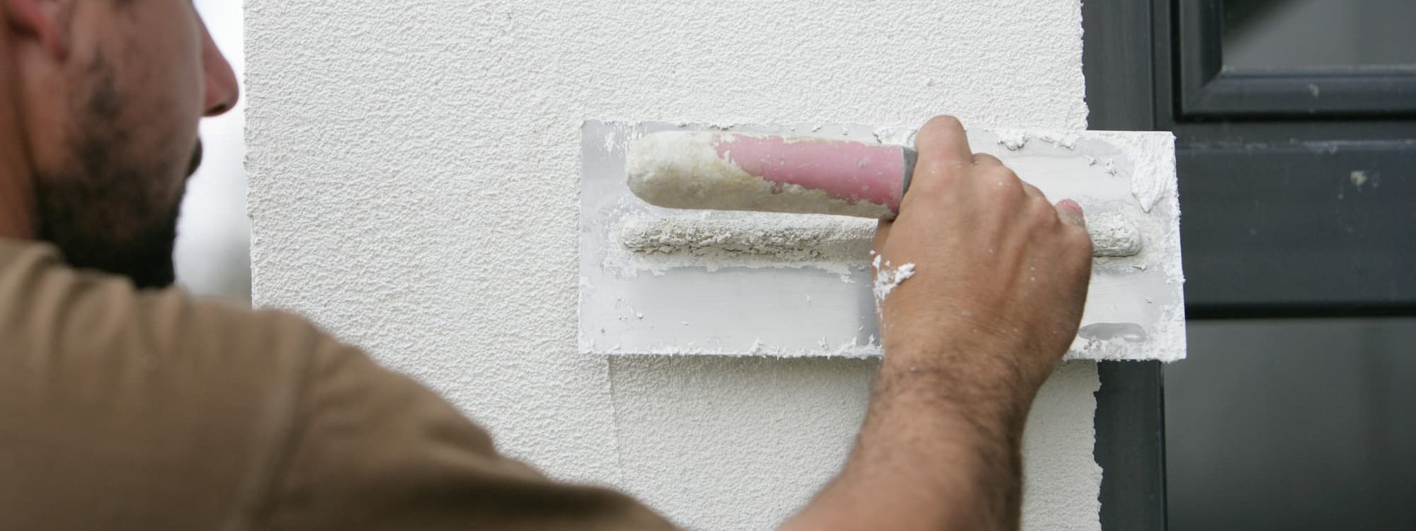 Entretenez vos façades avec le ravalement et le crépissage de façade à côté de Strasbourg et Sélestat dans le Bas-Rhin Hœœnheim