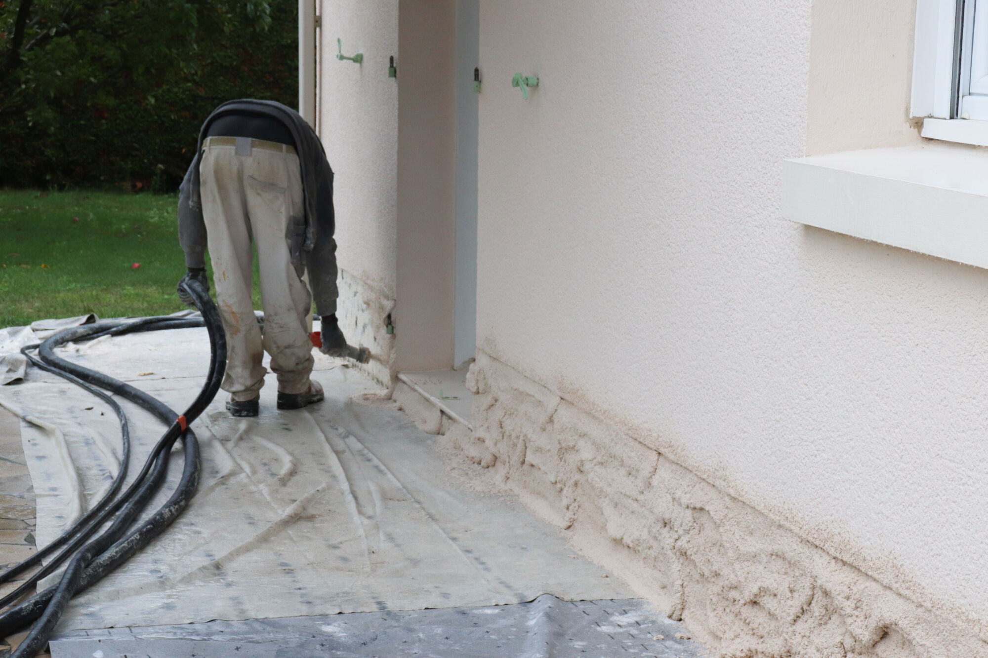 Faut-il refaire tout le cr&eacute;pi si seule une partie de la fa&ccedil;ade est ab&icirc;m&eacute;e ? Bischwiller