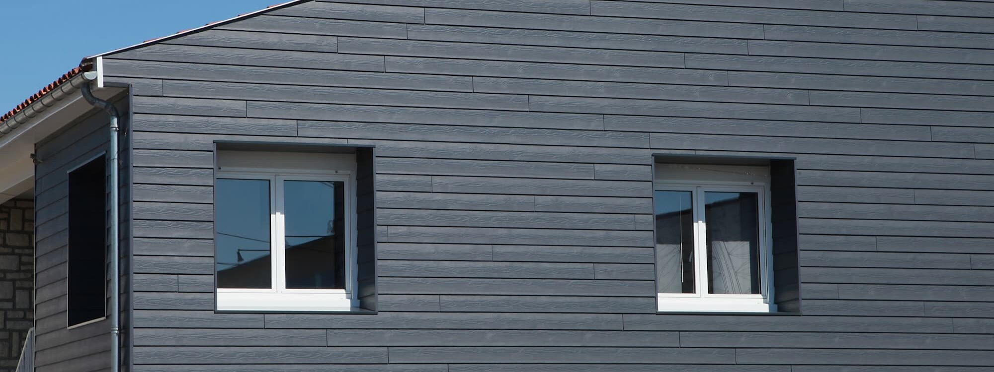 BARDAGE_FACADE 2000X750 | BD RENOV ALSACE Comment choisir entre un bardage et un enduit pour rénover sa façade ? Strasbourg